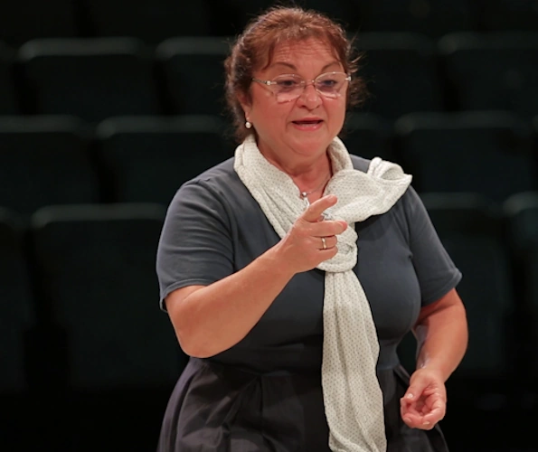 Faluház Folk Adventi dalkör - Fábián Éva